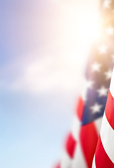 amerikanische-flagge-im-himmel-450x660