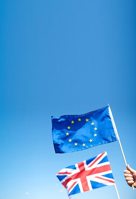 eu-flagge-uk-flagge-450x660